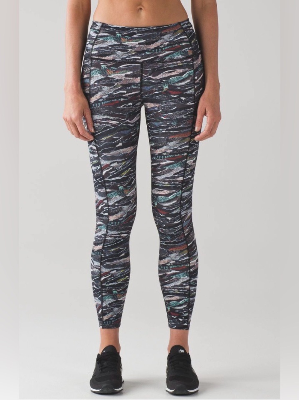 🖤 Lululemon Fast and Free Tight 25” Mini Sweatr Multi Black Size 4 🖤